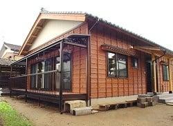 大きくて便利な外部物干し。 大きくて便利な外部物干し。